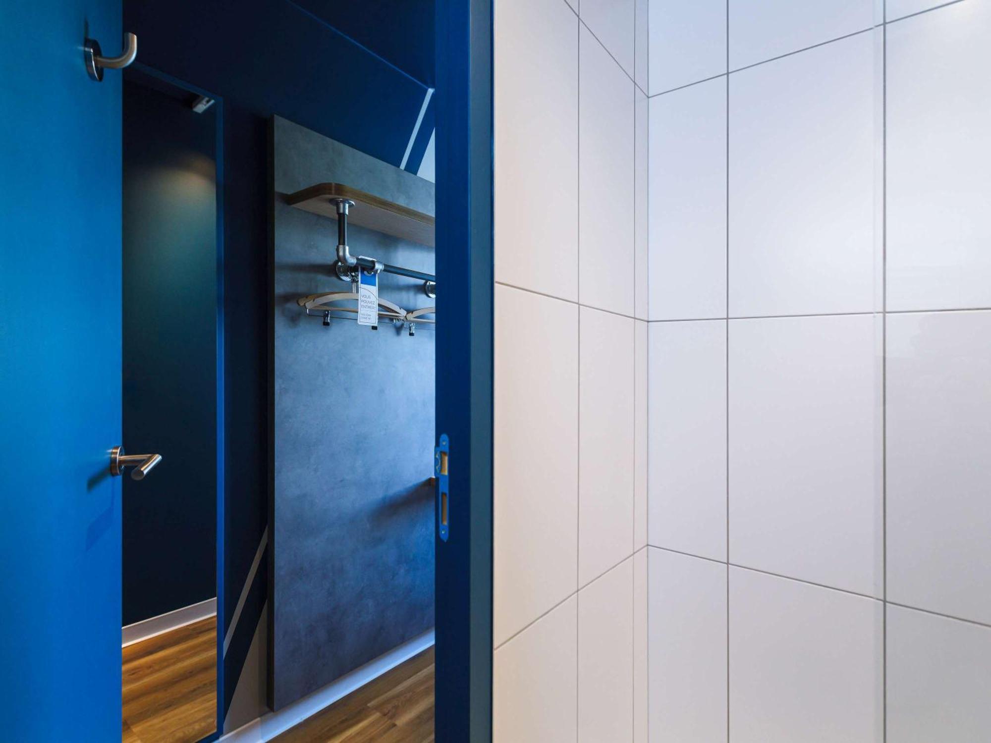 Ibis Budget Lyon Вийёрбан Экстерьер фото