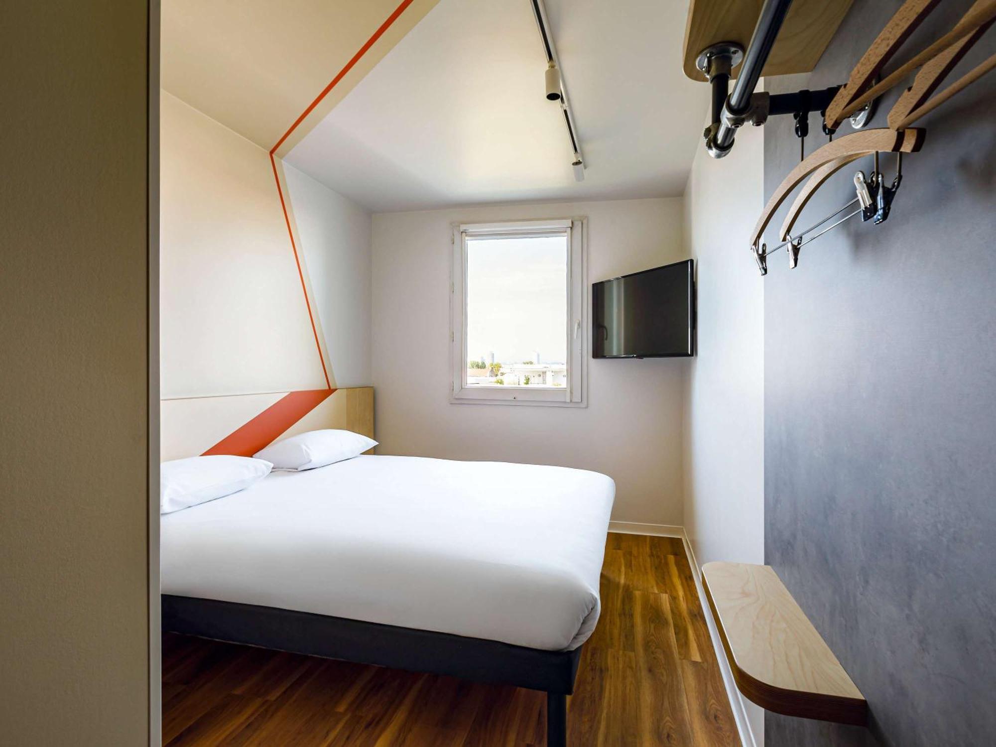 Ibis Budget Lyon Вийёрбан Экстерьер фото