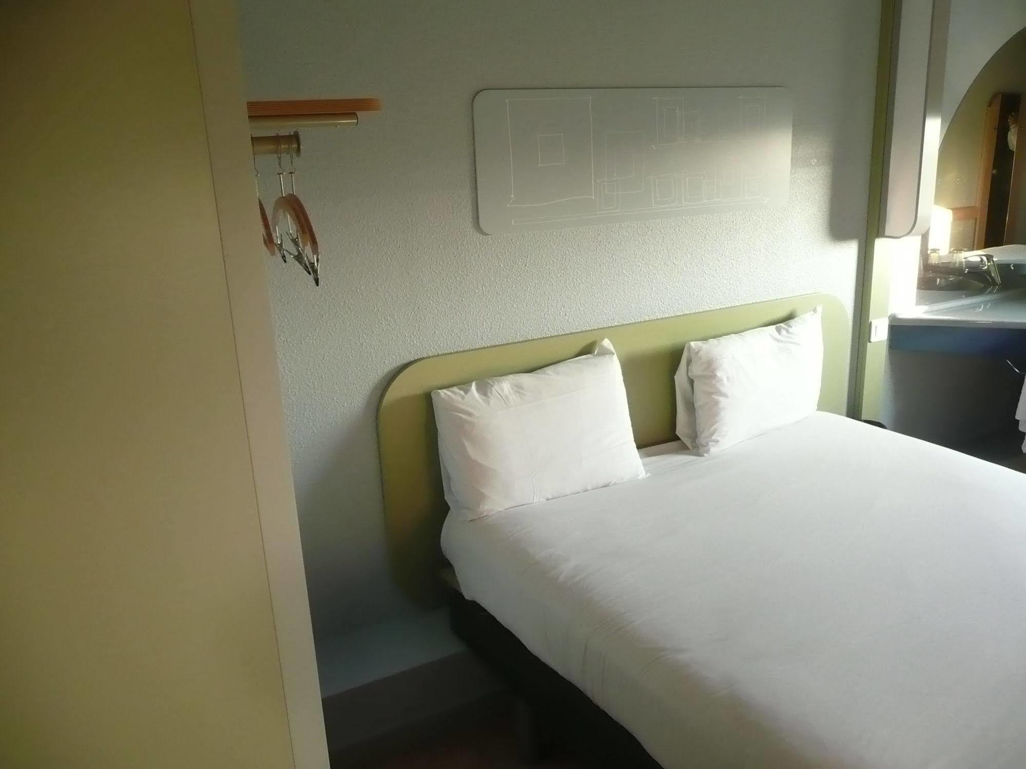 Ibis Budget Lyon Вийёрбан Экстерьер фото