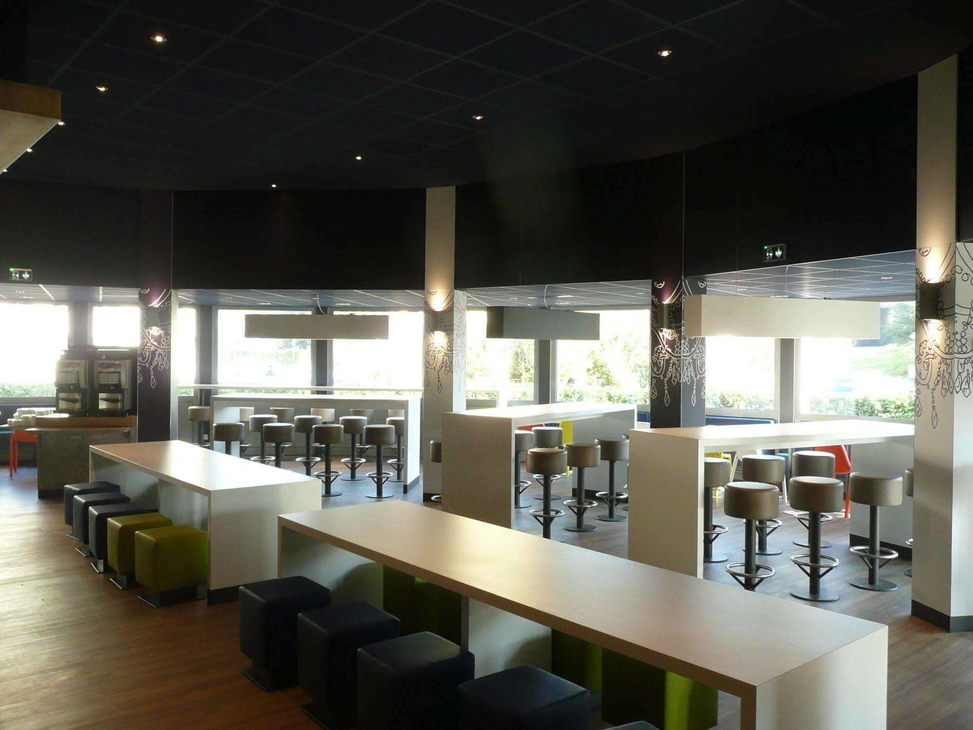 Ibis Budget Lyon Вийёрбан Экстерьер фото